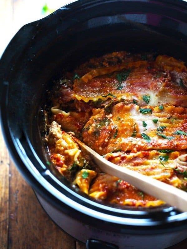 Super Easy Skinny Veggie Crockpot Lasagna - a handful of simple ingredients for a healthy family dinner. | https://science-daily.today