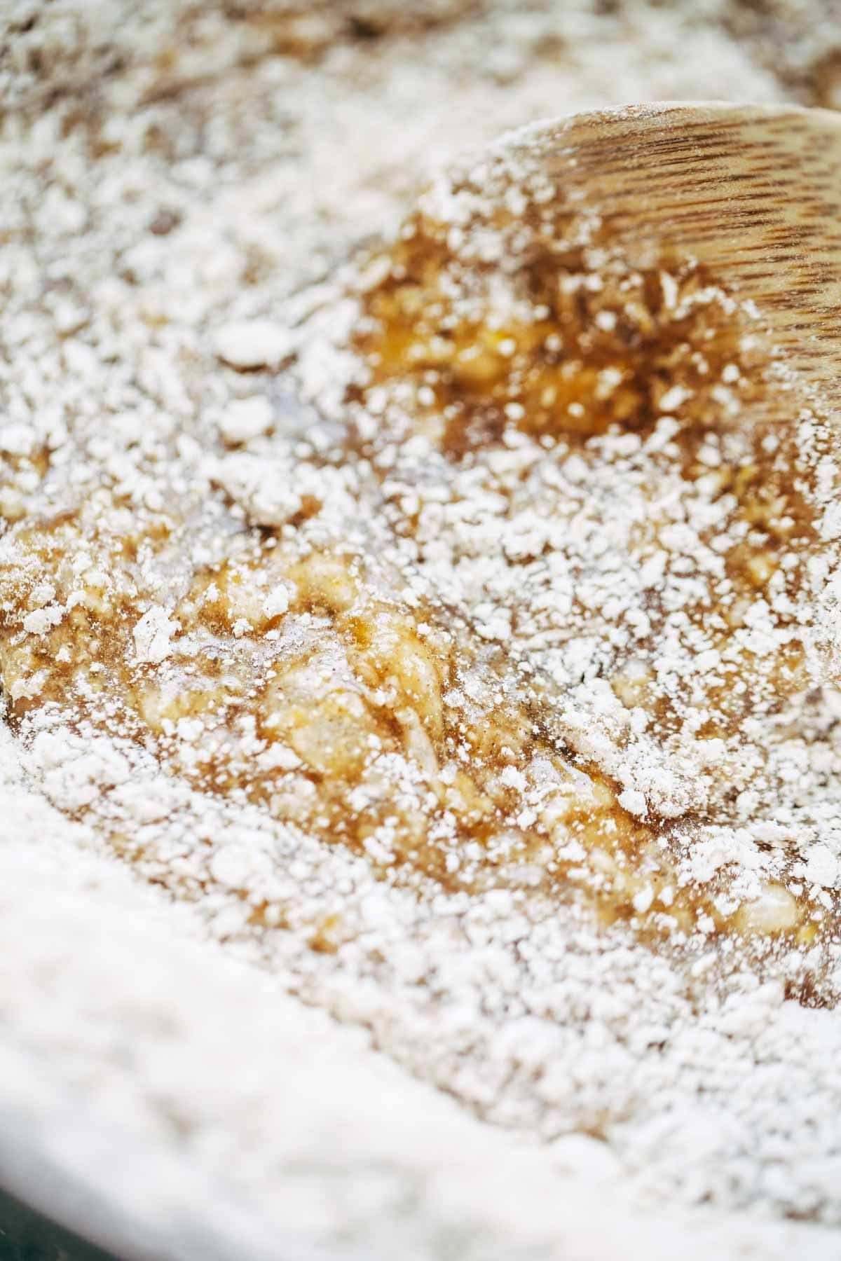 Pumpkin Bites with Maple Glaze are a MUST for pumpkin lovers! made with easy ingredients like oats, pumpkin, maple syrup, and olive oil. | pinchofyum.com