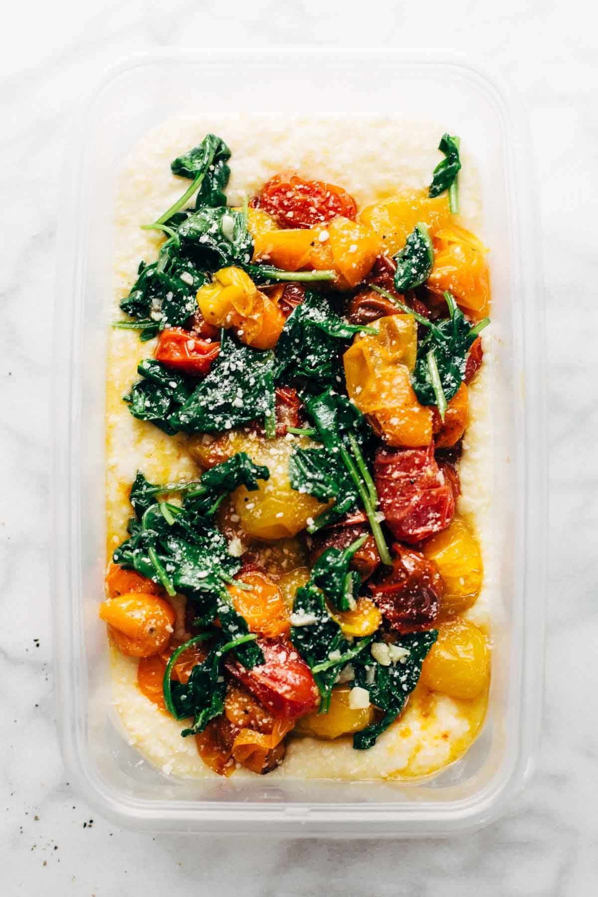 Roasted Tomatoes with Goat Cheese Polenta! Fresh, juicy tomatoes, vibrant green spinach, and a creamy goat cheese polenta! | pinchofyum.com Roasted Tomatoes with Goat Cheese Polenta! Fresh, juicy tomatoes, vibrant green spinach, and a creamy goat cheese polenta! | pinchofyum.com